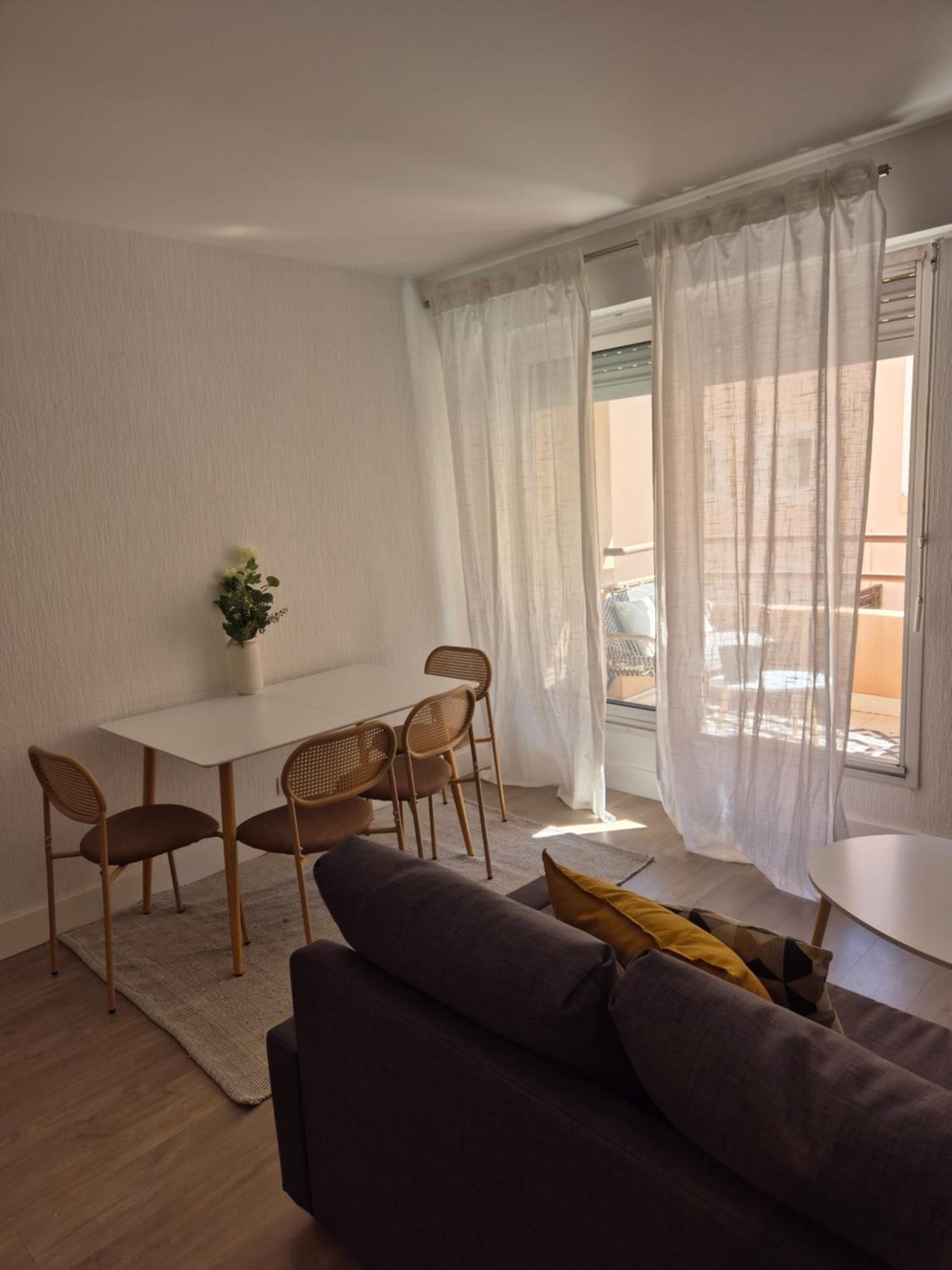 Appartement T2 - Hyeres Gare Zewnętrze zdjęcie